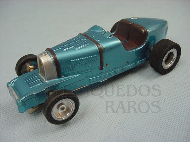 Brinquedo antigo Bugatti com chassi de latão tubular e carroceria de Vacuum Formed 100% original Década de 1960