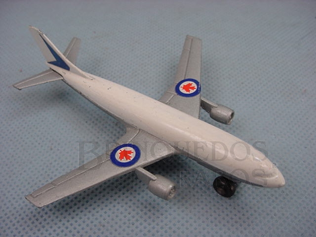 Brinquedo antigo A300 Airbus Sky Busters Canadair label Década de 1970