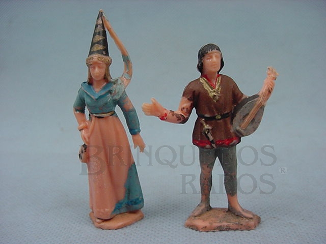 Brinquedo antigo Princesa Medieval e Trovador com Alaúde