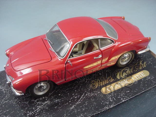 Brinquedo antigo Volkswagen Karmann Ghia vermelho Pauls Model Art Década de 1990