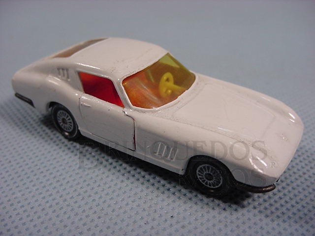 Brinquedo antigo Ferrari Berlinetta 275 GTB branca Brasilianische Siku Alfema Década de 1980