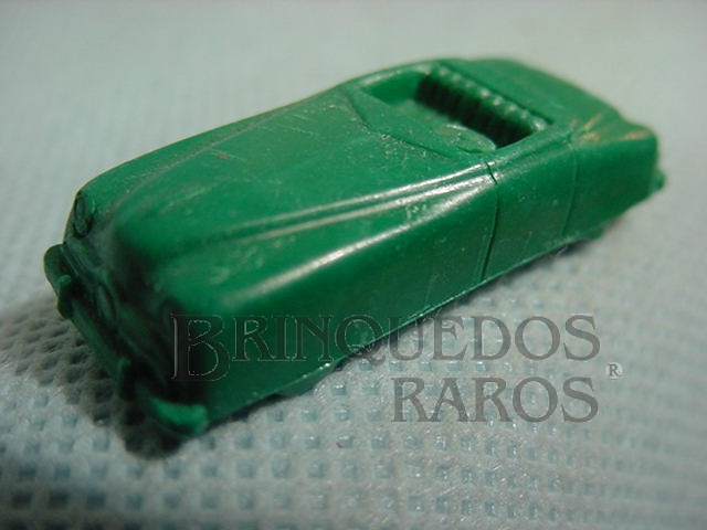 Brinquedo antigo Carro conversível verde com 4,00 cm de comprimento Década de 1960