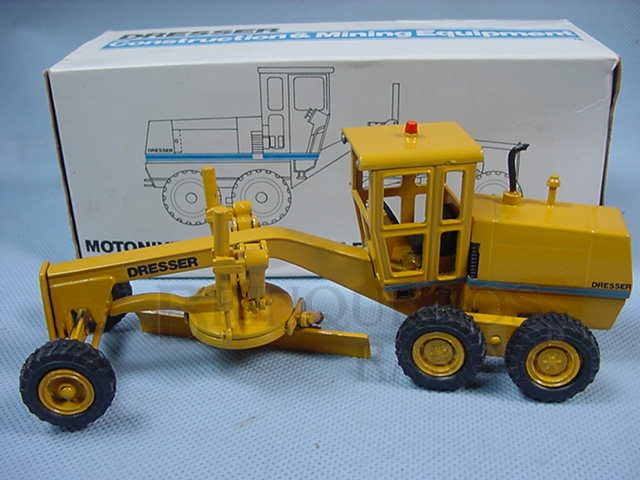 Brinquedo antigo Motoniveladora Dresser
