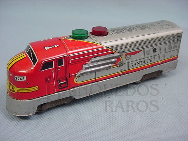 Brinquedo antigo Locomotiva diesel Santa Fé com luzes no teto Década de 1960