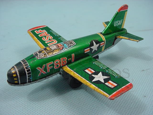 Brinquedo antigo Avião a jato XF8B-1 com 13 cm de comprimento Década de 1970