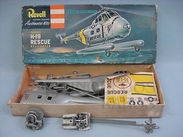 Brinquedo antigo Helicóptero Sikorsky H-19 Rescue Helicopter Caixa dura Algumas peças já montadas