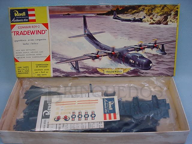 Brinquedo antigo Avião Convair R3Y-2 Tradewind completo lacrado caixa dura Década de 1960
