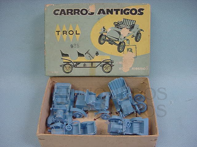 Brinquedo antigo Conjunto Carros Antigos com cinco carros diversos Caixa Azul Década de 1960