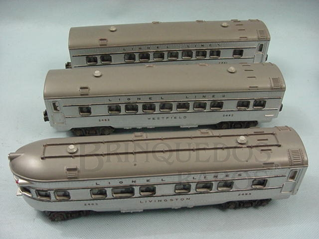 Brinquedo antigo Conjunto de três Carros de Passageiros de plástico pintados de alumínio com teto cinza Ano 1950


