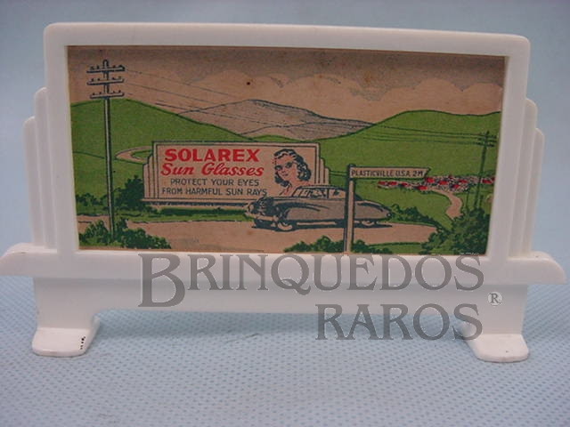 Brinquedo antigo Bilboard suporte com cartaz Solarex Sun Glas Série Plasticville Década de 1950