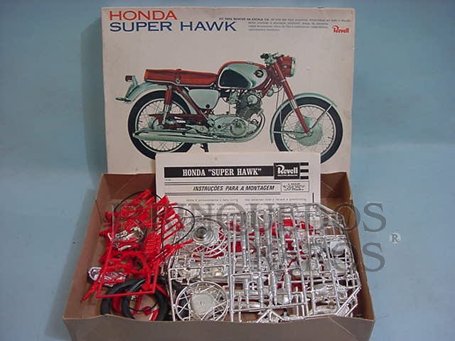 Brinquedo antigo Motocicleta Honda Super Hawk caixa mole