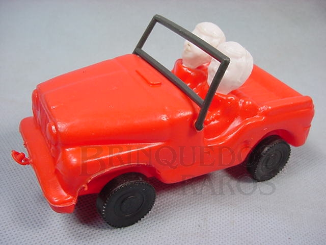 Brinquedo antigo Jeep Willys com dois bonecos 15,00 de comprimento Década de 1980