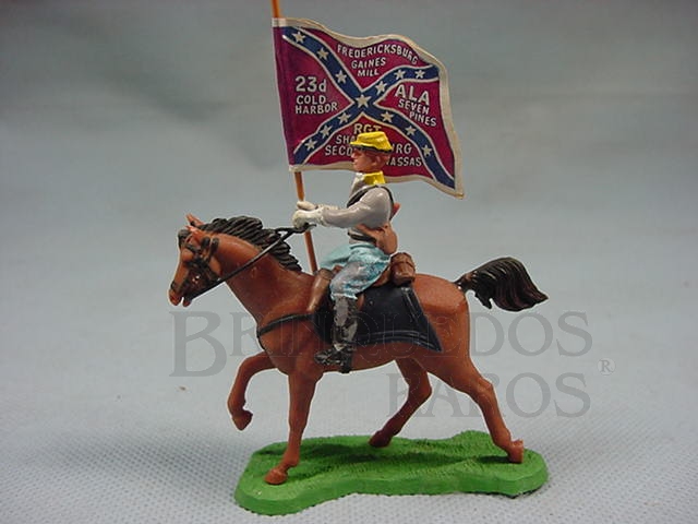 Brinquedo antigo Soldado Confederado a cavalo com Bandeira Década de 1960