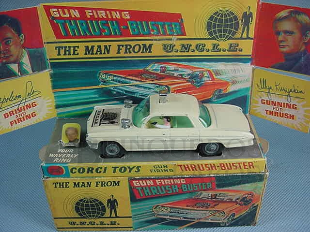 Brinquedo antigo Carro do Agente da UNCLE The Man fron U.N.C.L.E. Branco completo com anel Década de 1960
