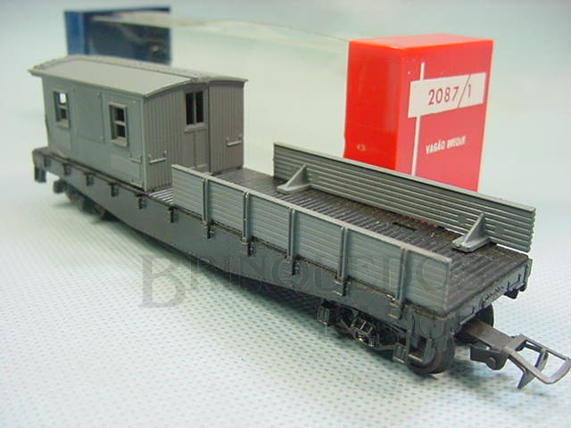Brinquedo antigo Vagão Breque cinza com quatro eixos Década de 1960