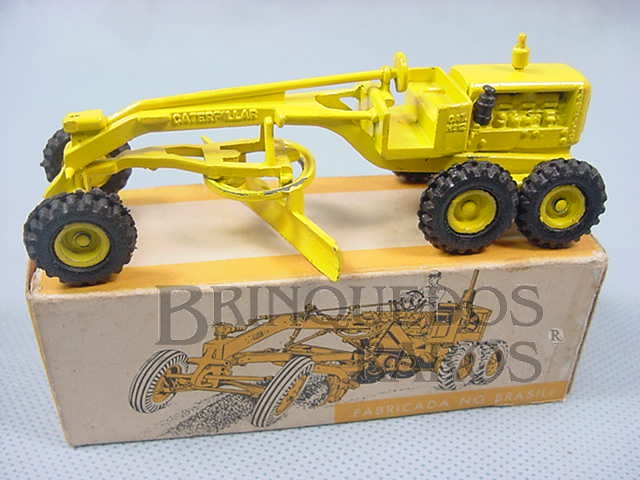 Brinquedo antigo Motoniveladora Caterpillar CAT 12 com 10,00 cm de comprimento Década de 1970