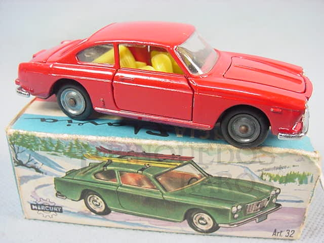Brinquedos Raros - Lancia Flávia Coupé Pininfarina vermelha Ano 1970