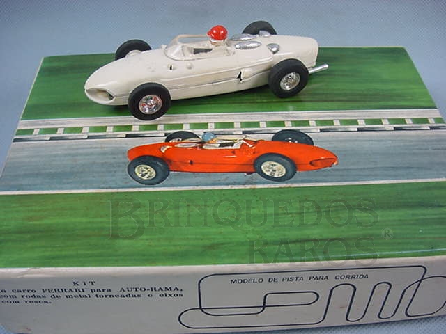 Brinquedo antigo Ferrari 156 Formula 1 Shark Nose branca Completa Datada 26-10-64
