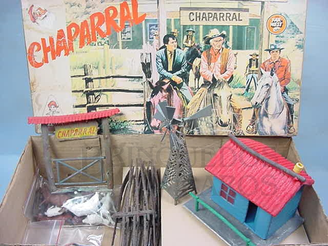 Brinquedo antigo Fazenda Chaparral perfeito estado completa Caixa assinada Nelson Reis Datado 10-9-73