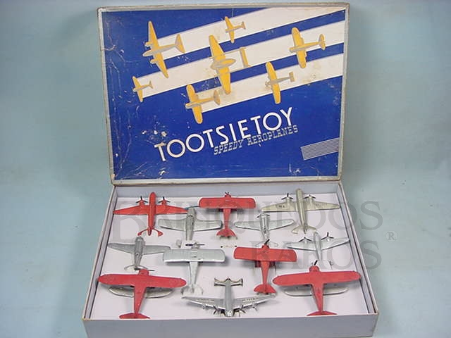 Brinquedo antigo Conjunto Completo com 12 aviões Speedy Aeroplanes Década de 1940
