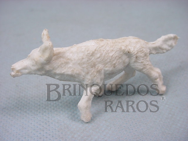 Brinquedo antigo Rin Tin Tin branco Distribuído pela Trol e Viocena para o Forte Rin Tin Tin Década de 1970 