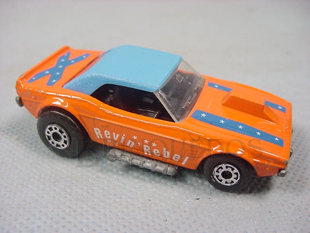 Brinquedo antigo Dodge Challenger Superfast laranja Revin Rebel