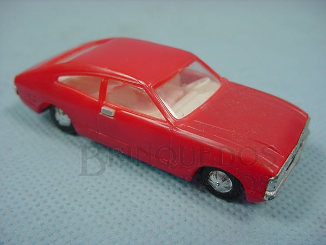 Brinquedo antigo Ford Consul vermelho Década de 1980