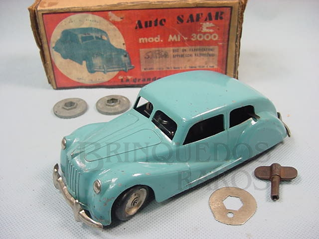 Brinquedo antigo Carro Auto Safar com 18,00 cm de comprimento Percurso programavel Acompanha dois discos de programação Ano 1947