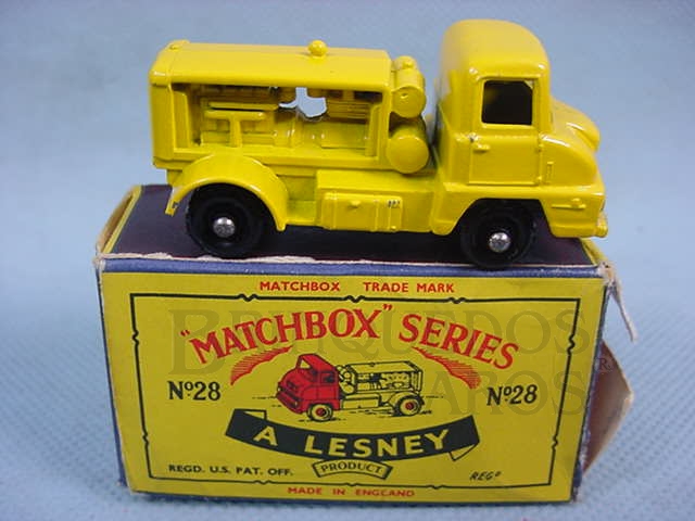 Brinquedo antigo Thames Compressor Truck black plastic Regular Wheels