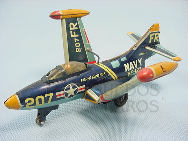 Brinquedo antigo Avião de caça Panther F9F com asas dobráveis 18,00 cm de comprimento Década de 1960