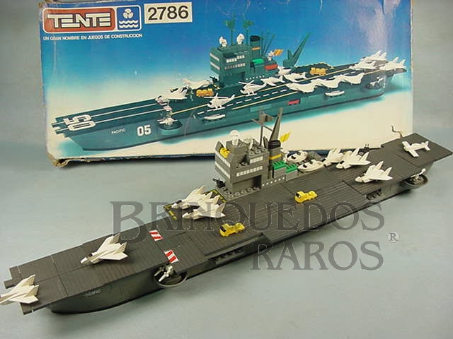 Brinquedo antigo Conjunto de montar Tente Porta Aviões Década de 1980