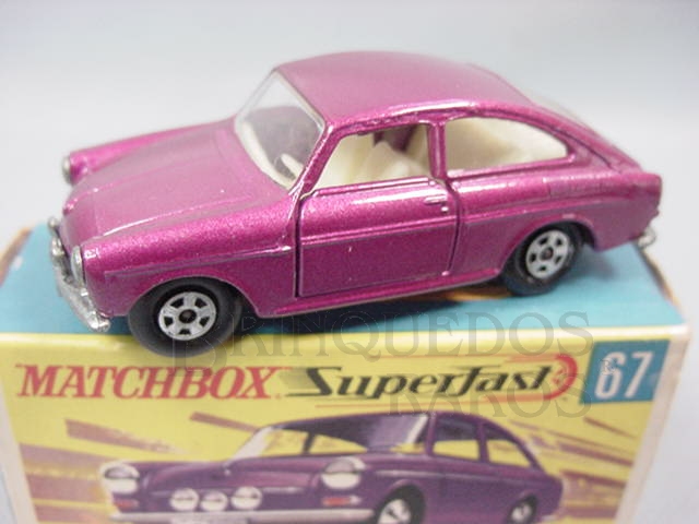 Brinquedo antigo Volkswagen 1600 TL Superfast roxo metálico