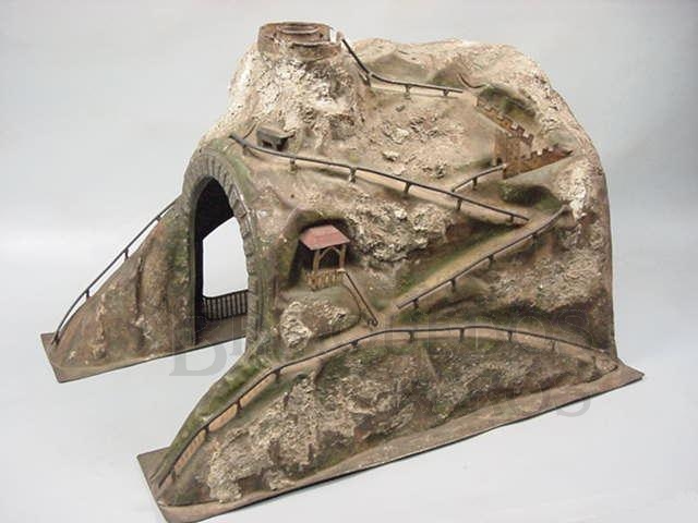 Brinquedo antigo Túnel com 38,00 cm de altura e 52,00 cm de comprimento Bitola 1 Ano 1902