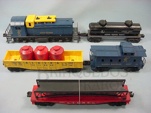 Brinquedo antigo Conjunto completo com locomotiva diesel 614 Caboose 6027 e três vagões de carga Alaska Set Ano 1959 a 1960