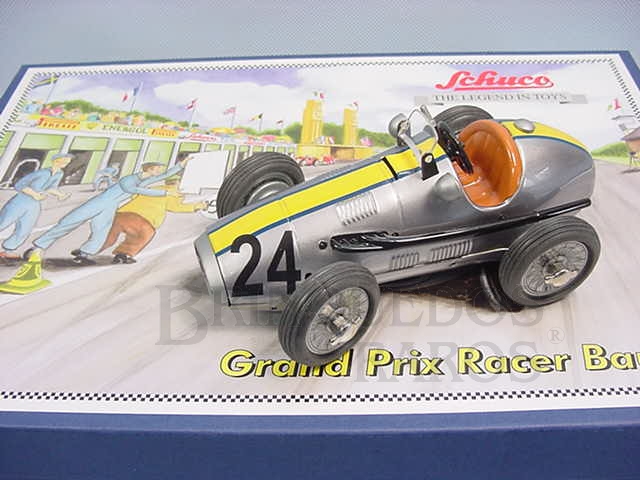 Brinquedo antigo Conjunto para montar Maserati 250 F Monza 1957 com Ferramentas e Pneus sobressalentes Grand Prix Racer 1070 Réplica do Carro fabricado na década de 1950 Edição Limitada 1.000 unidades produzidas Ano 2006