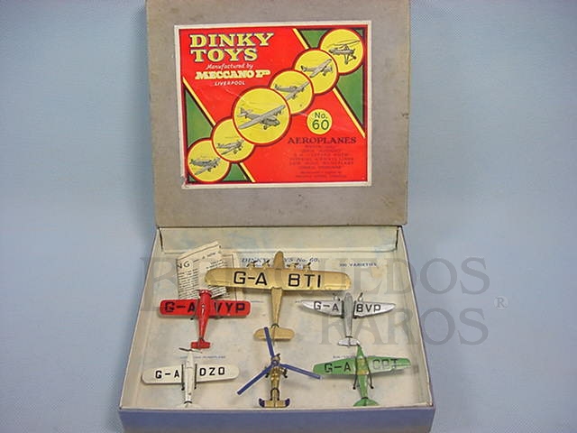 Brinquedo antigo Conjunto Gliding No.60 com seis Aviões ganchos e linha para Vôo Década de 1930