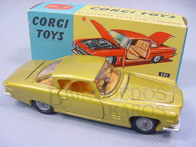 Brinquedo antigo Ghia L 6.4 with V8 Chrysler Engine and the Corgi Dog Versão dourada Ano 1965