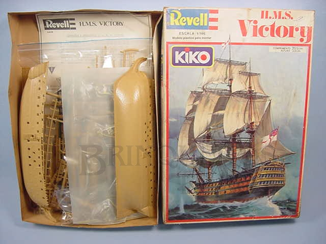 Brinquedo antigo Veleiro HMS Victory navio capitânia de Lord Nelson