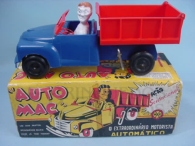 Brinquedo antigo Caminhão Basculante com 29,00 cm de comprimento O motorista olha para trás automaticamente Década de 1970