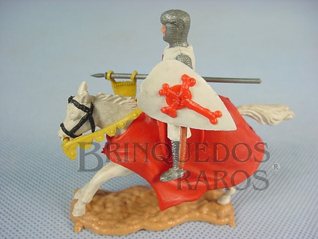 Brinquedo antigo Soldado Cruzado a cavalo com Escudo e Lança Década de 1970