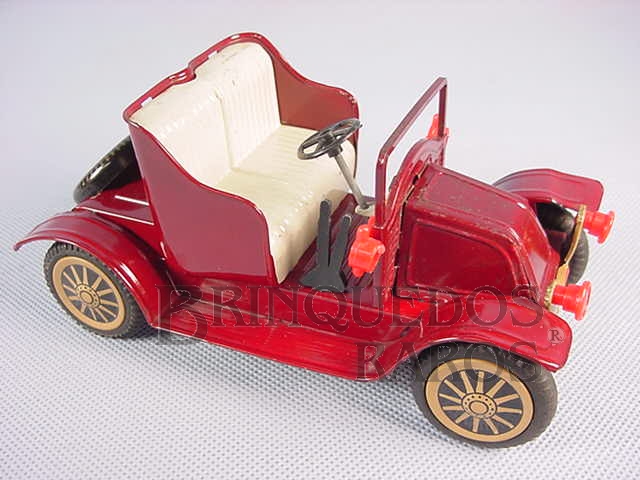 Brinquedo antigo Renault 1910 com 16,00 cm de comprimento Década de 1960