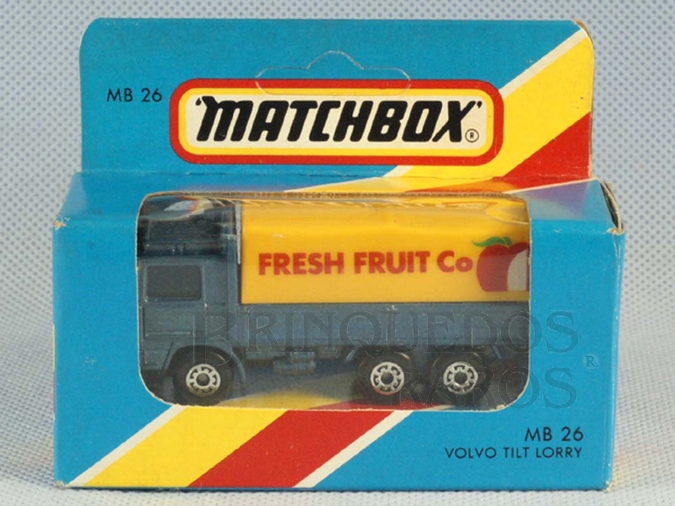 Brinquedo antigo Volvo Tilt Lorry Superfast Fresh Fruit Co. Caixa Lacrada