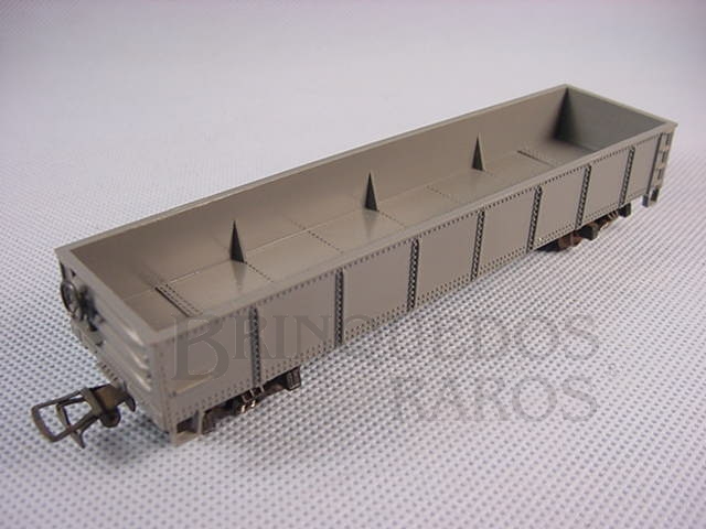 Brinquedo antigo Vagão Gôndola Cinza com dois trucks Década de 1970