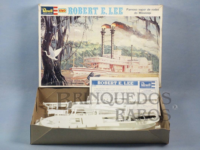 Brinquedo antigo Barco Robert E. Lee famoso Vapor de Rodas do Mississipi Caixa mole Década de 1980