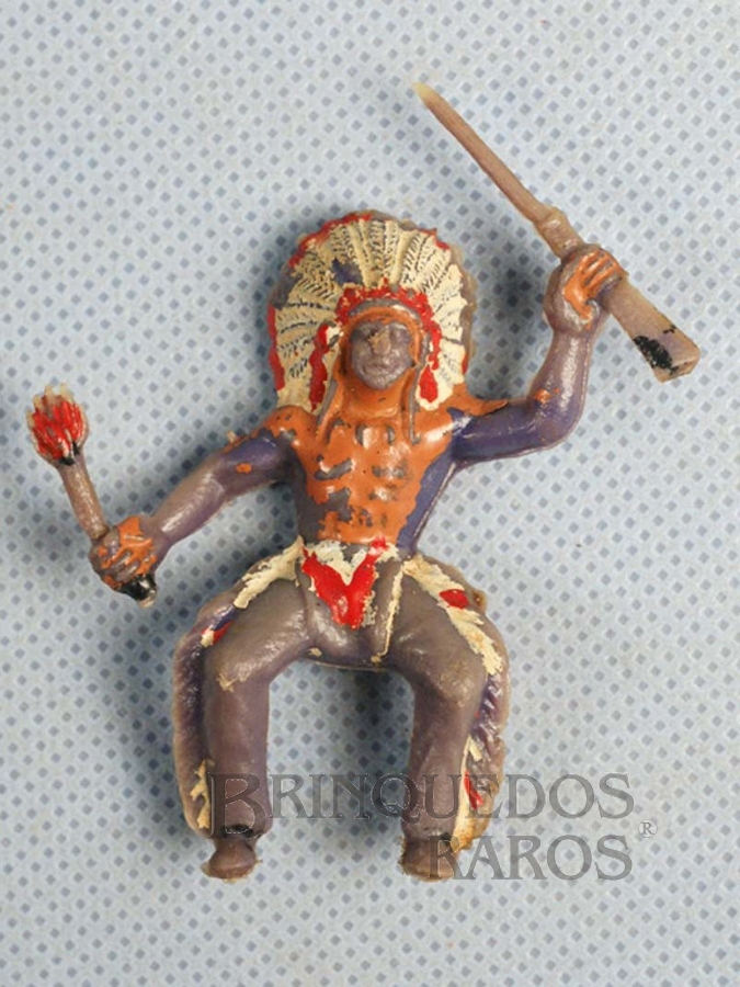 Brinquedo antigo Chefe índio montado a cavalo com rifle e tocha Casablanca plástico roxo pintado Década de 1960
