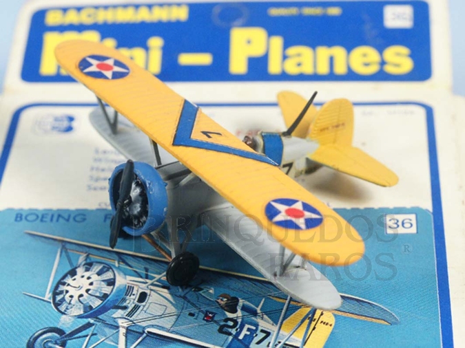 Brinquedo antigo Avião Boeing F4B-4 com 7,00 cm de envergadura Série Mini Planes Década de 1970