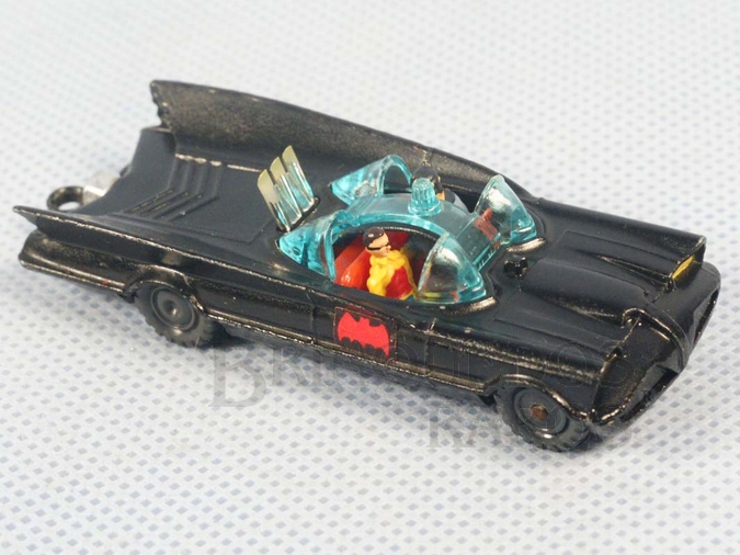 Brinquedo antigo Carro do Batman Batmobile Batmóvel Husky Ano 1966