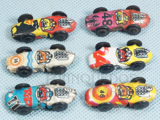 Brinquedo antigo Baratinha de corrida com 3,00 cm de comprimento Década de 1960