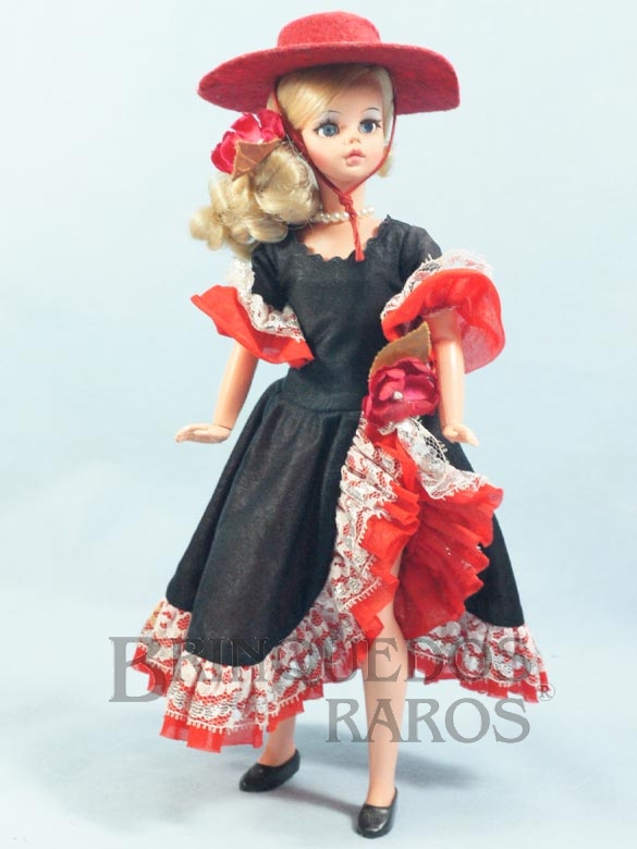 Brinquedo antigo Boneca Susi Espanhola Série Pulsos Móveis 100% original Perfeito estado Completa Ano 1972