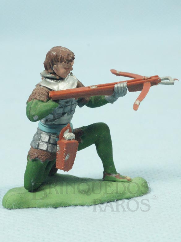 Brinquedo antigo Soldado medieval ajoelhado atirando com Besta Série Swoppet Knights completo Perfeito estado Década de 1960
